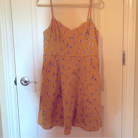 Market & Spruce Yellow Daisy Jumpsuit size Large - Picture 1 of 7